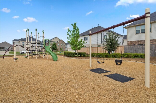 Building Photo - 17214 Broadleaf Oak Dr