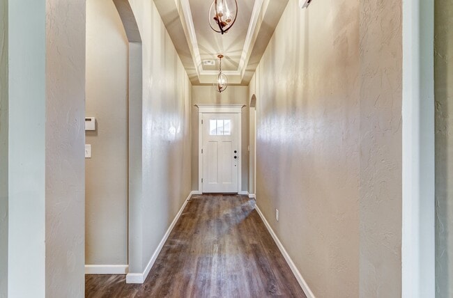 Building Photo - NEWER HOME IN MUSTANG SCHOOL DISTRICT AVAI...