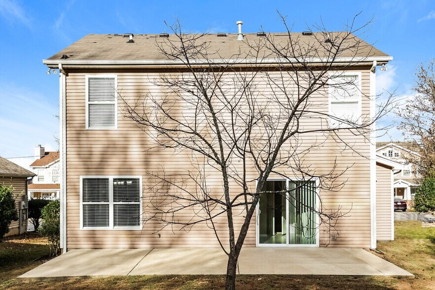 Building Photo - 2860 Paddle Wheel Dr