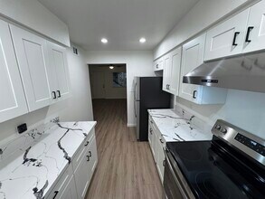 Building Photo - 2130 N Glenn Ave