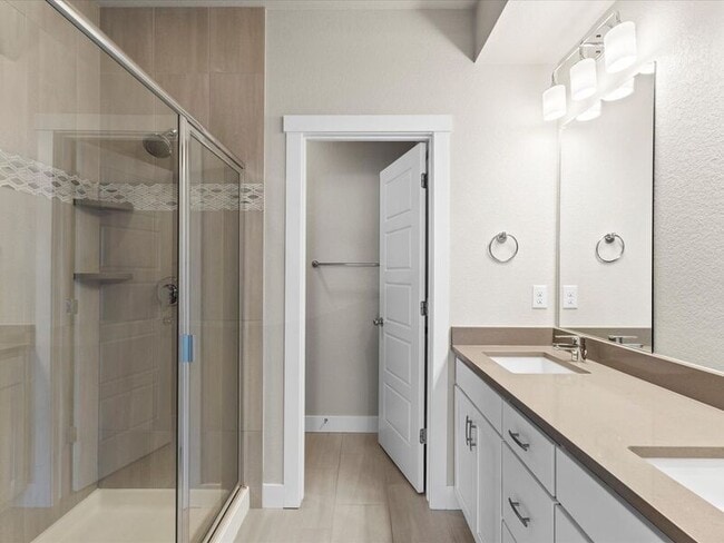 Building Photo - 2504 N Moline St