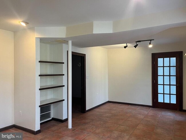 Building Photo - 6822 Sorrel St