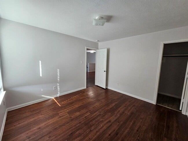 Building Photo - 6014 Brenwood Trails Ln