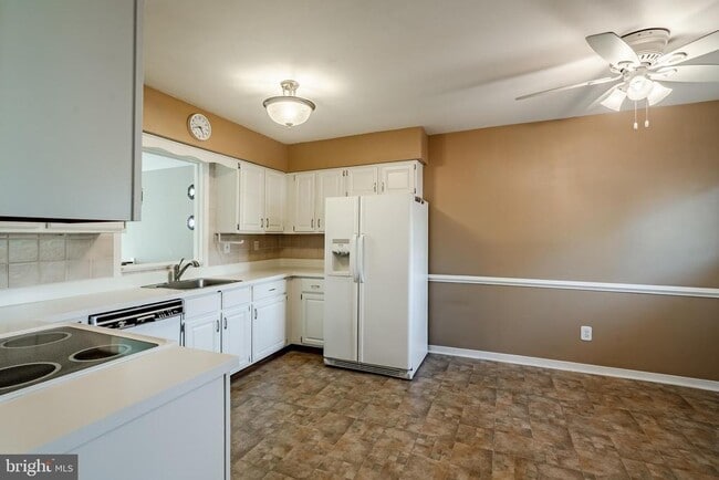 Building Photo - 801 Winchester Ct
