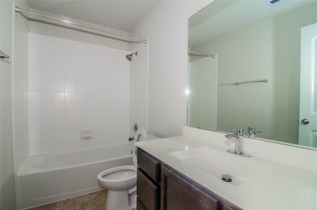 Building Photo - 29219 Dunns Creek Ct