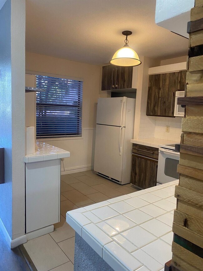 Building Photo - 3181 NW 85th Ave