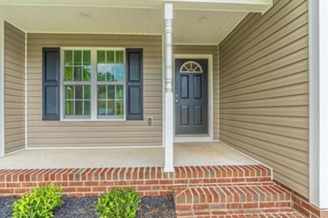Building Photo - 428 Green Links Dr