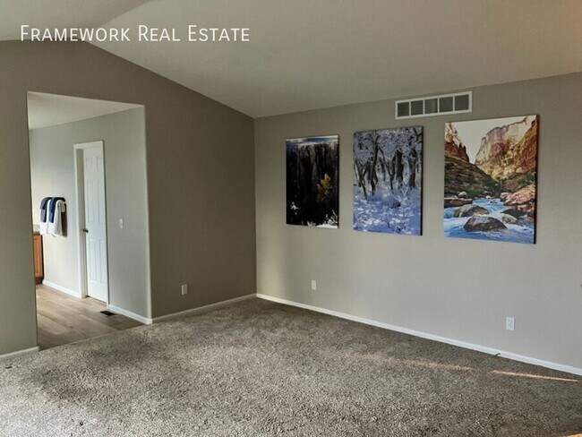 Building Photo - 13371 Pearl Cir