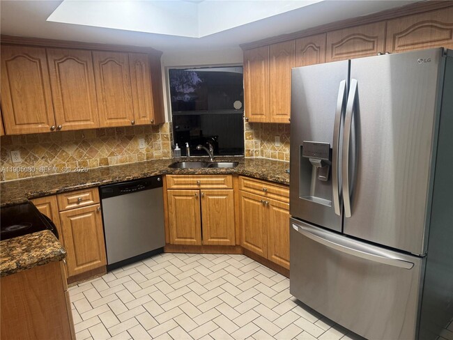 Building Photo - 4855 SW 152nd Ct