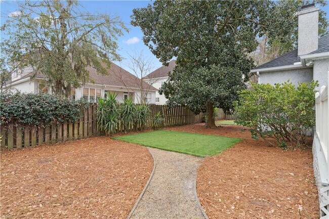 Building Photo - 417 Colley Ln