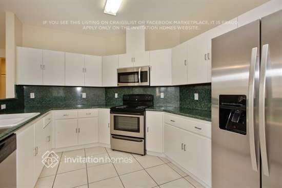 Building Photo - 3626 SW 166th Ave