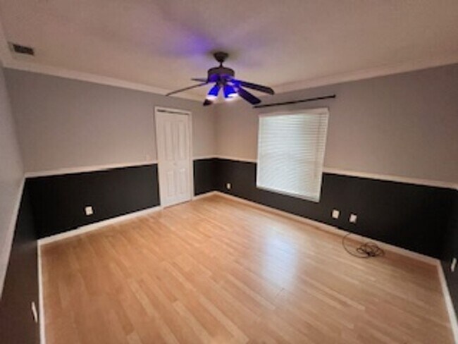 Building Photo - Annual DEEP CREEK Rental - 3/2/2