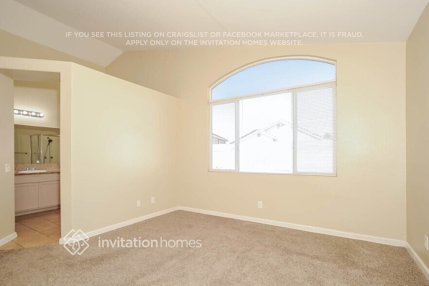 Building Photo - 12037 Reichling Ln