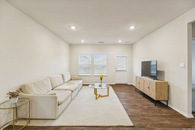 Building Photo - 4550 Meerkat Dr