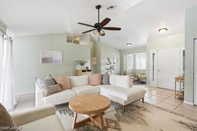 Building Photo - 27376 Imperial Oak Cir