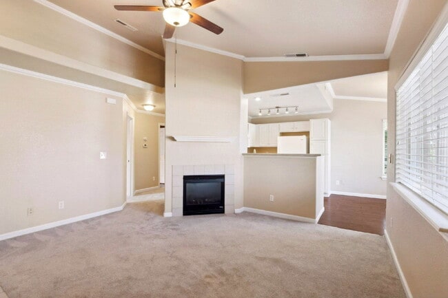 Building Photo - 7124 Ash Creek Heights