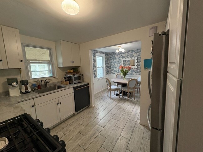 Building Photo - 216 Quincy Shore Dr