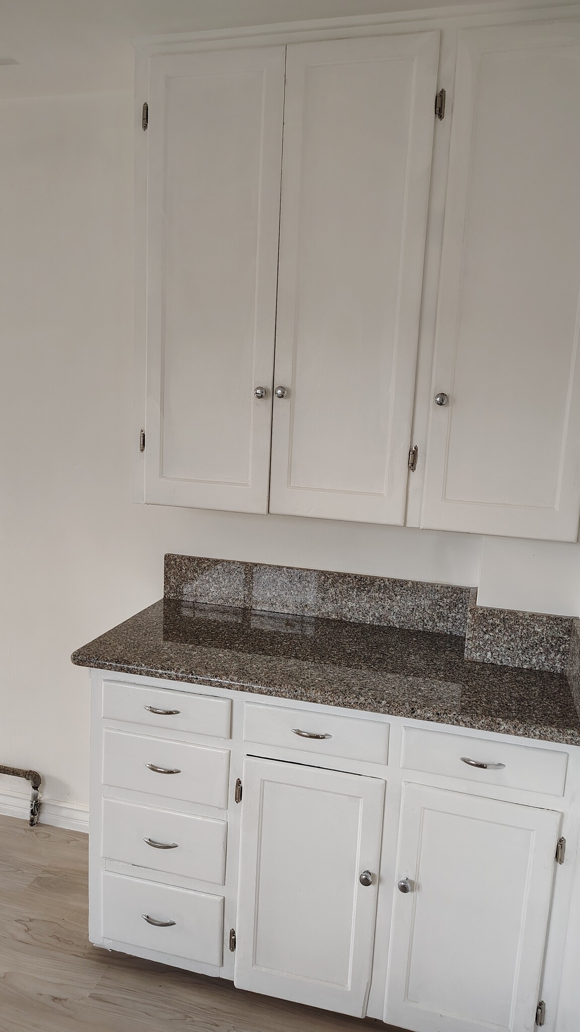 Solid wood cabinets with granite countertop. - 4210 Walnut Grove Ave