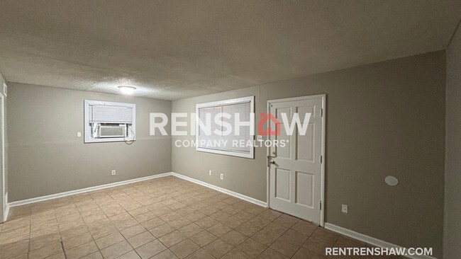 Building Photo - 4829 McCrory Ave