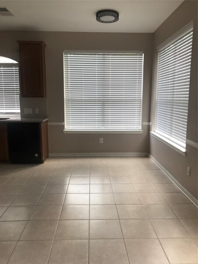 Building Photo - 2206 Lashley Ct