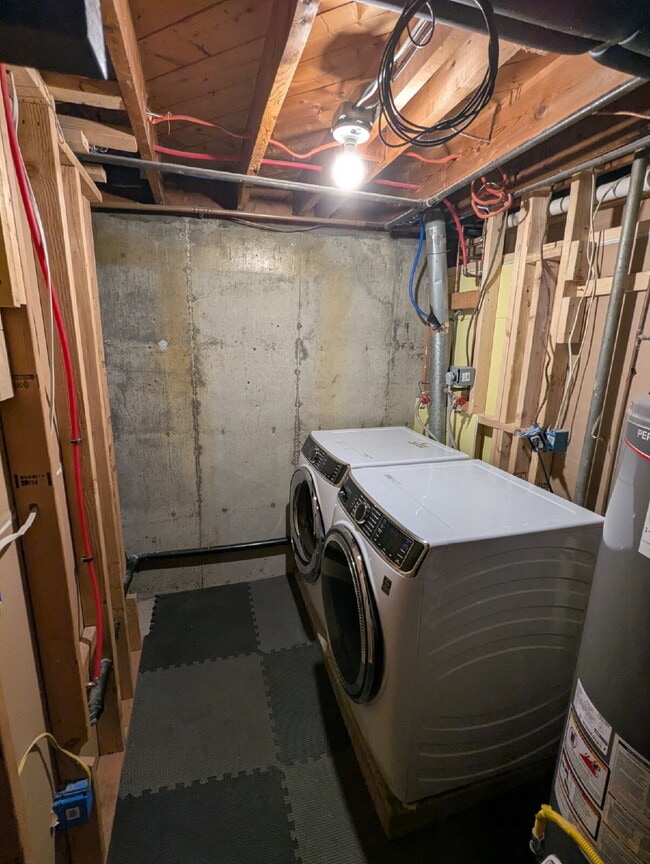 Building Photo - 7070 Beacon Way