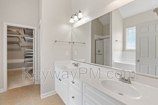 Building Photo - 5216 Tilton Dr