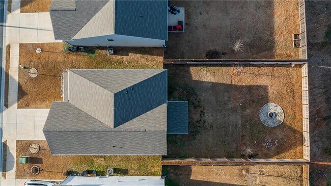Building Photo - 5317 Burrus Ln