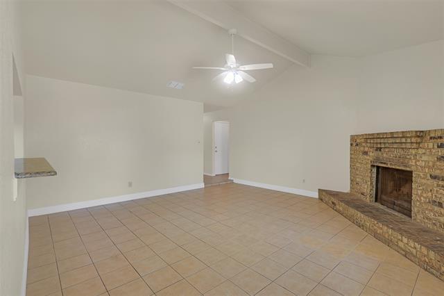 Building Photo - 7409 Meadow Creek Dr