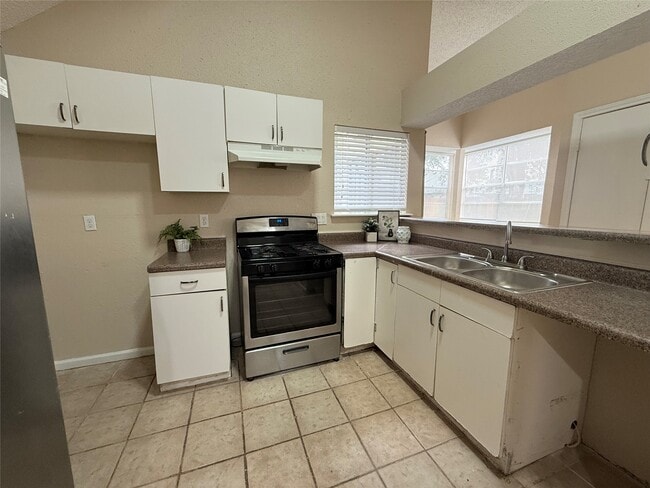 Building Photo - 11530 Springshire Dr