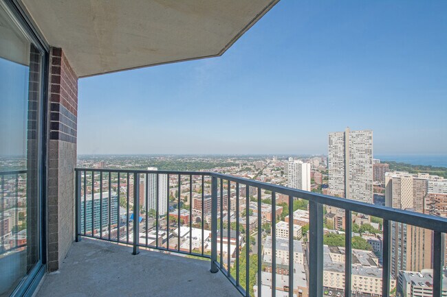 Building Photo - 3660 N Lake Shore Dr