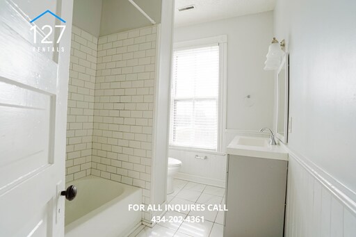 Building Photo - Charming 3BR in Historic Rivermont | Upgraded Kitchen, Central Air, Walkable Location