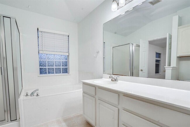 Building Photo - 3756 Top Rock Ln