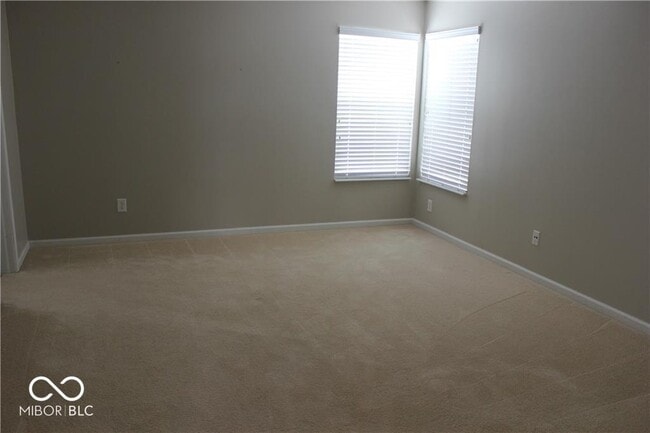 Building Photo - 6255 Canterbury Dr