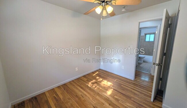 Building Photo - 272 Elmdale Dr