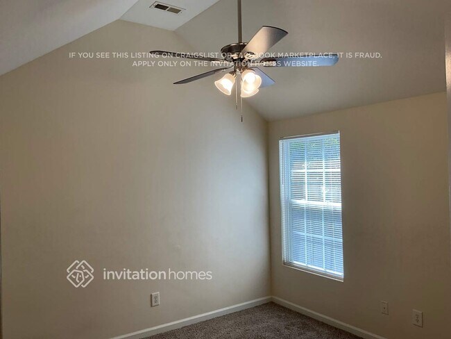 Building Photo - 3750 Burtons Barn St