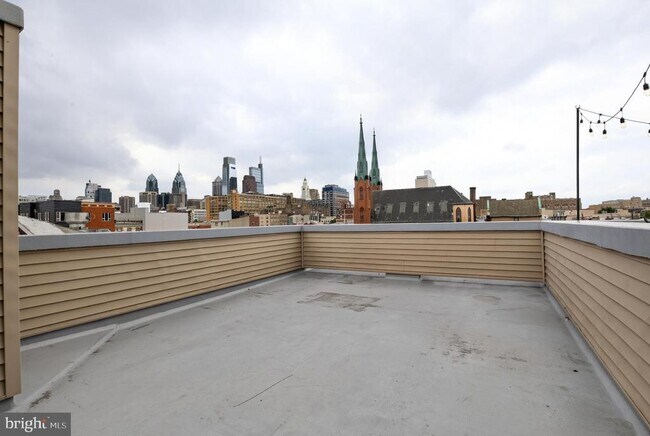 Building Photo - 519 N 11th St
