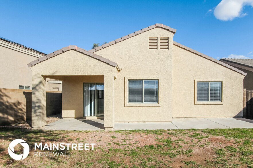 Building Photo - 4648 N 113th Dr