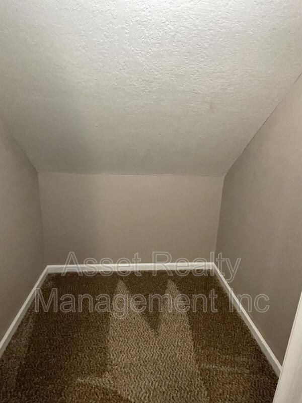 Building Photo - 8107 Cambridge Reserve Dr