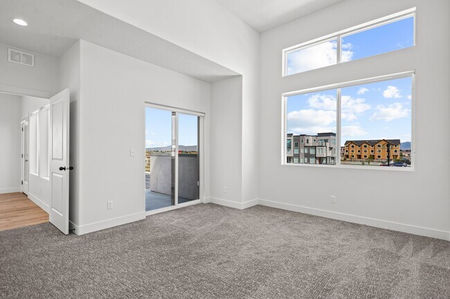 Building Photo - 489 W 1760 N