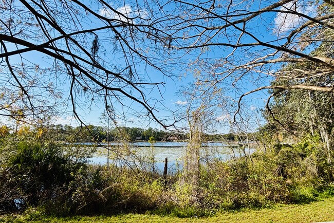 Building Photo - 2865 Woodlands Park Ct