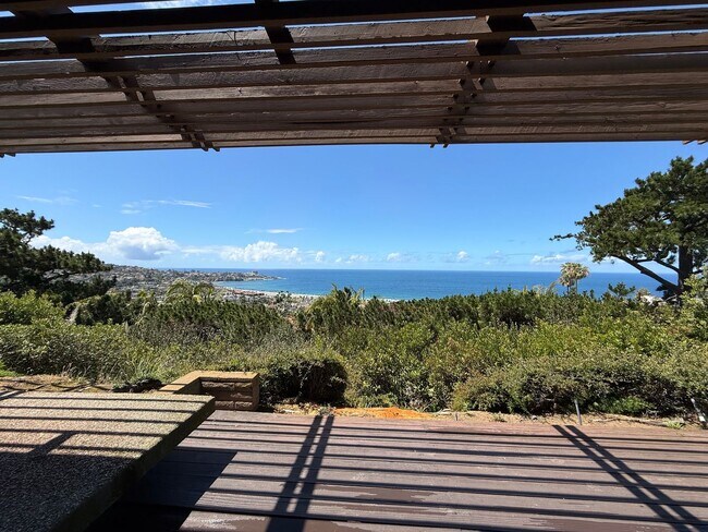 Building Photo - Newly Renovated 4 Bedroom Residence in La Jolla