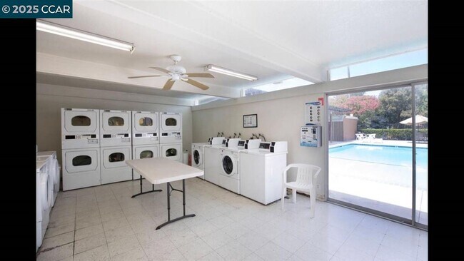 Building Photo - 1919 Ygnacio Valley Rd