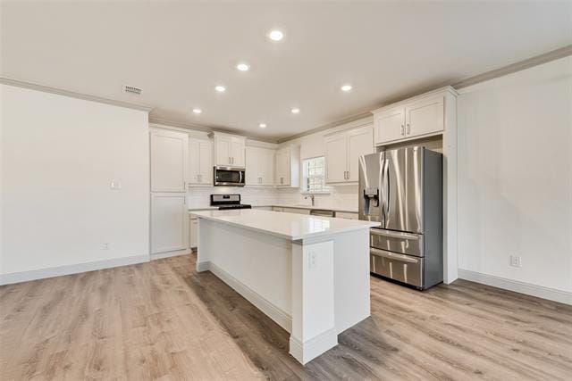 Building Photo - 335 Community Dr