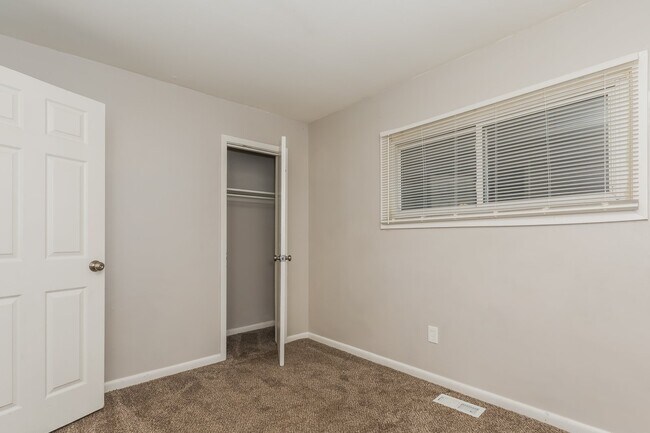 Building Photo - 2221 Cadie Ave