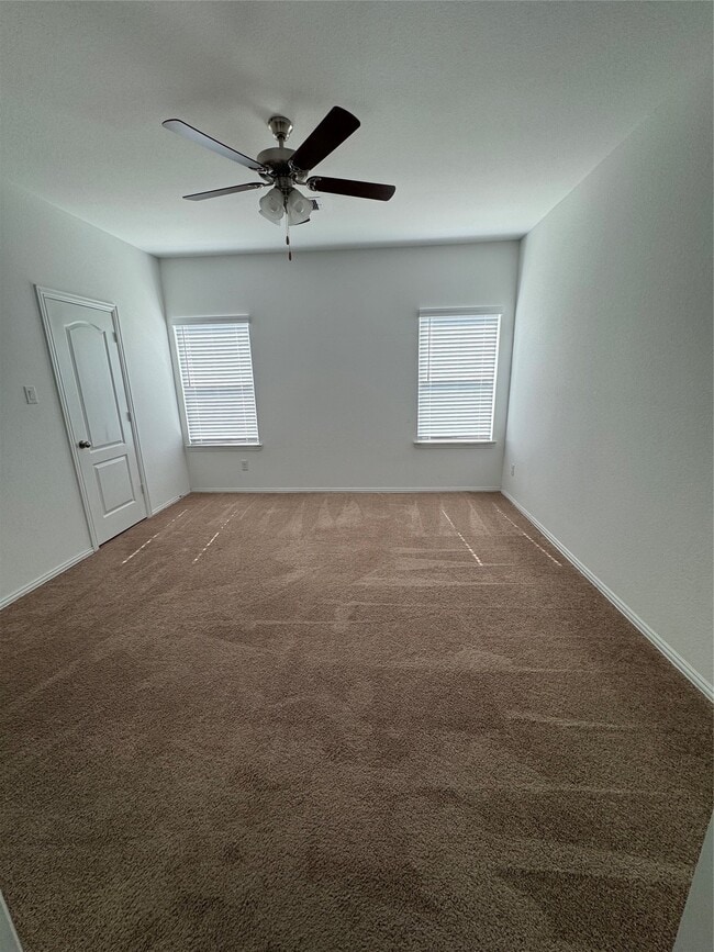 Building Photo - 31303 Whitfield Ct