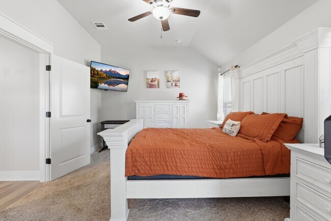 Building Photo - 173 Brazos Bnd