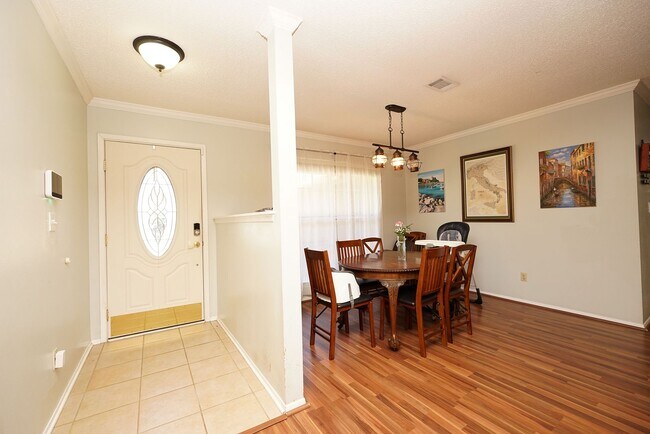 Building Photo - Bluewater Bay Four Bedroom House
