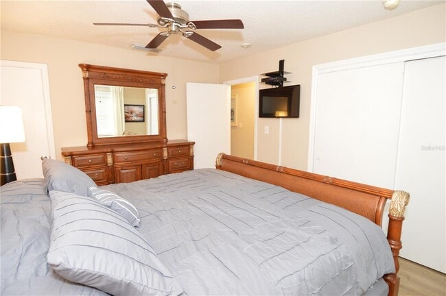 Building Photo - 3873 Pompano Dr SE