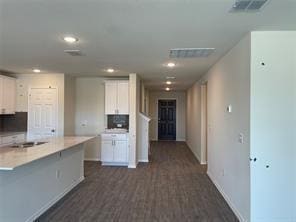 Building Photo - 1900 Damianita Dr