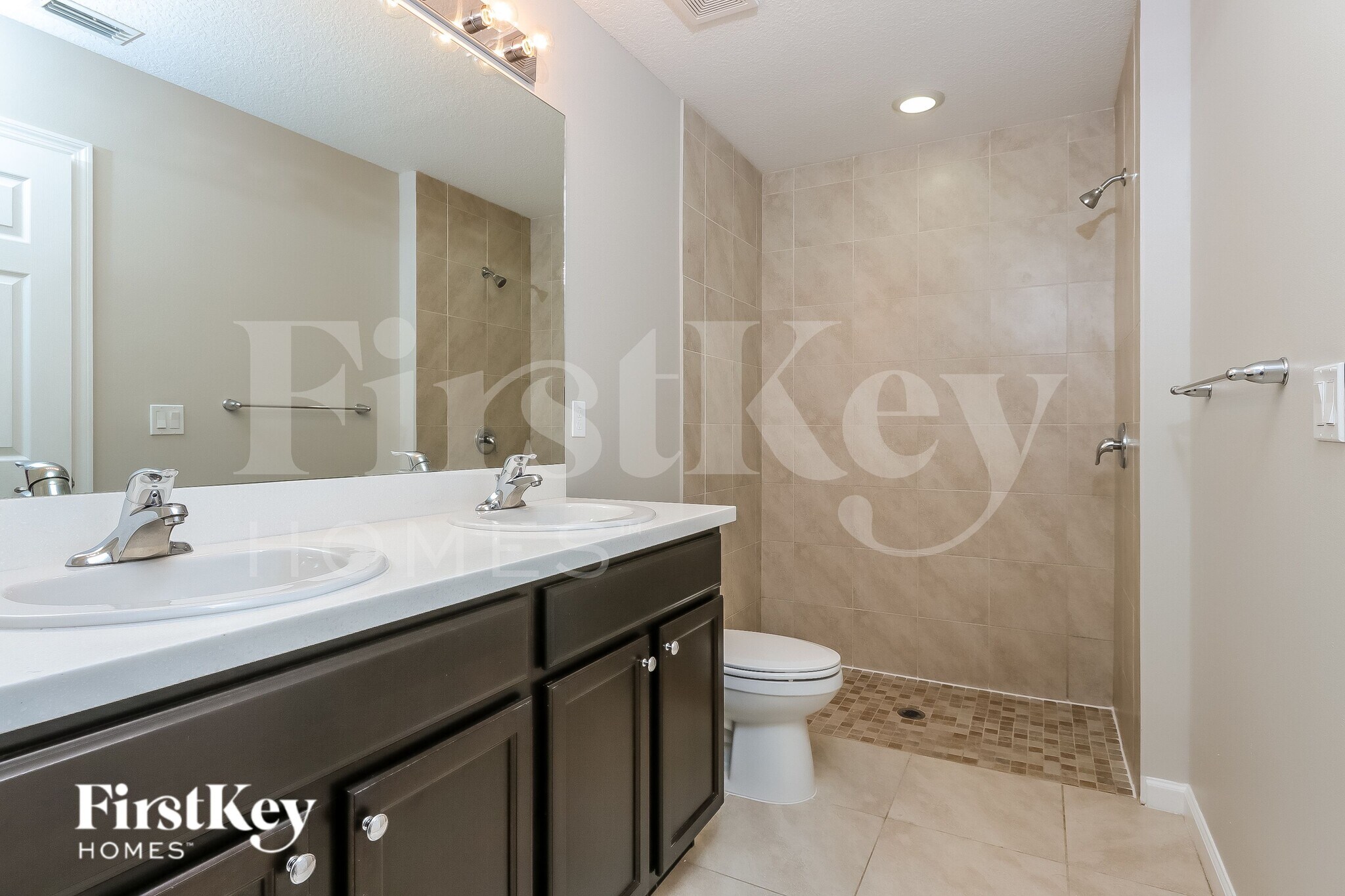 Building Photo - 2937 SW Moody Terrace